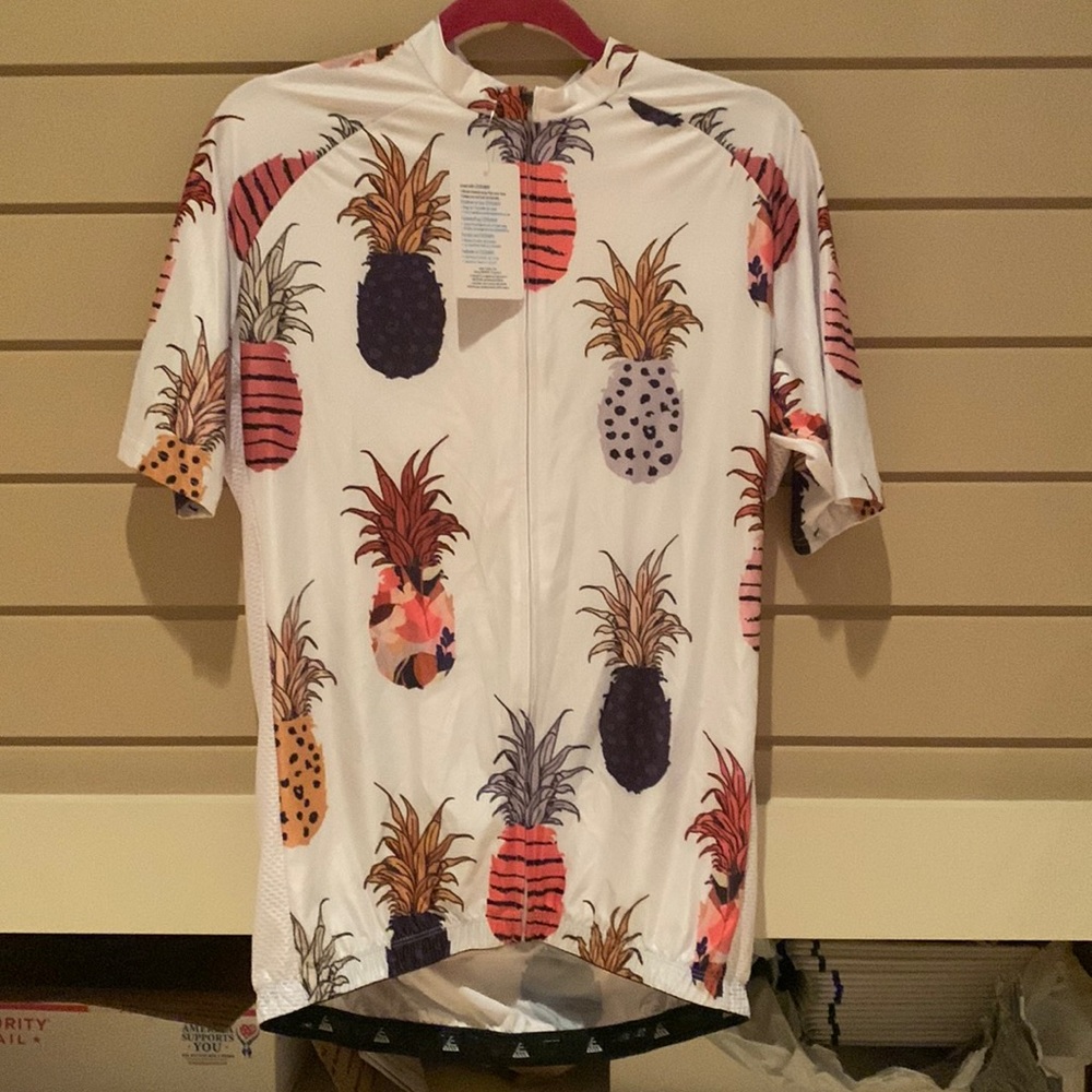 Invista cool max NWT cycling Jersey 2XL.